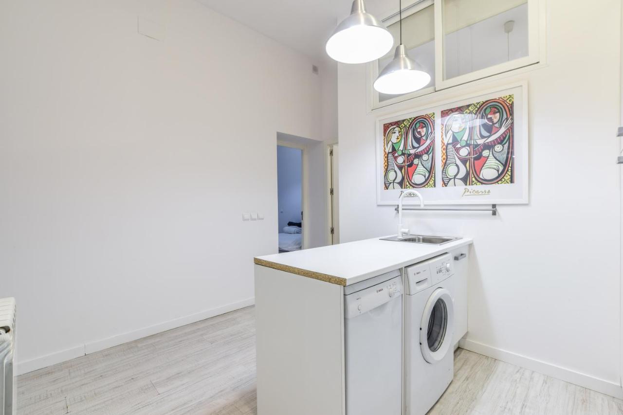 Amplio Apartamento En Malasana Para 6 Personas Madrid Exterior photo