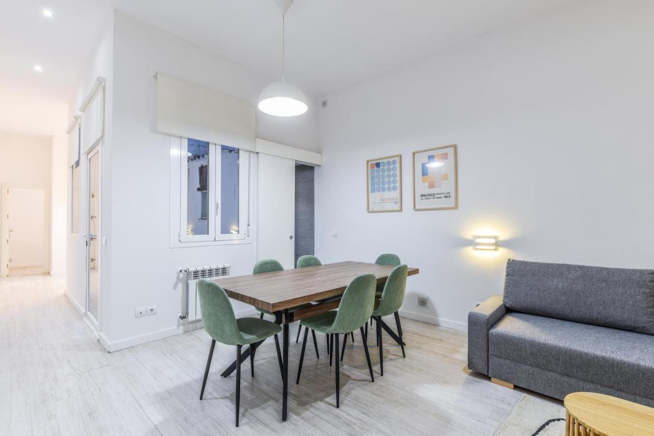 Amplio Apartamento En Malasana Para 6 Personas Madrid Exterior photo
